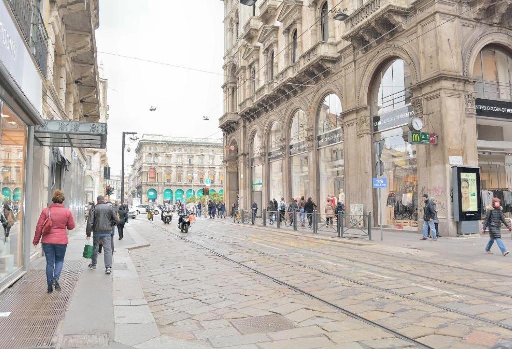 شقة Trilocale In Piazza Duomo ميلان المظهر الخارجي الصورة